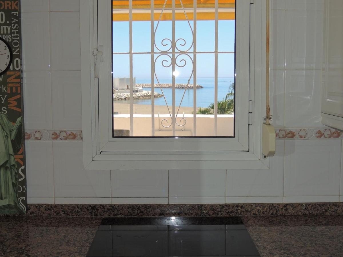 Ole Playa 5A Beach Front - A Pie De Playa, Sea Views - Vistas Al Mar, Puerto Marina Бенальмадена Экстерьер фото